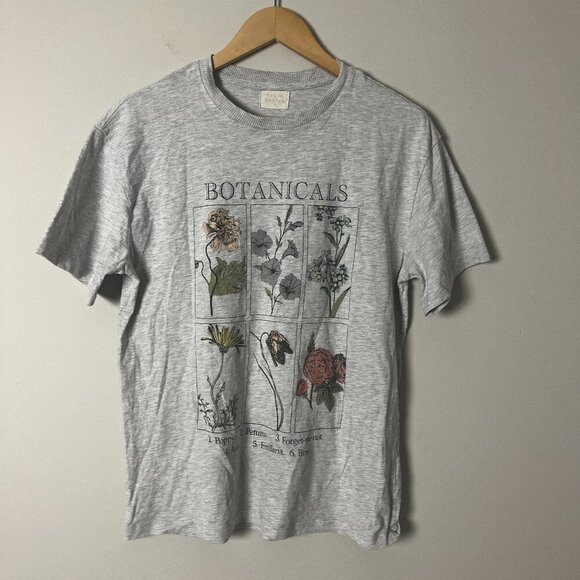 Urban Nation Tops - 2/$30 Urban Nation Botanicals Oversized Gray T-Shirt Small